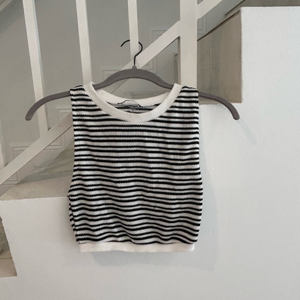 Zara Black and White Striped Women's Top